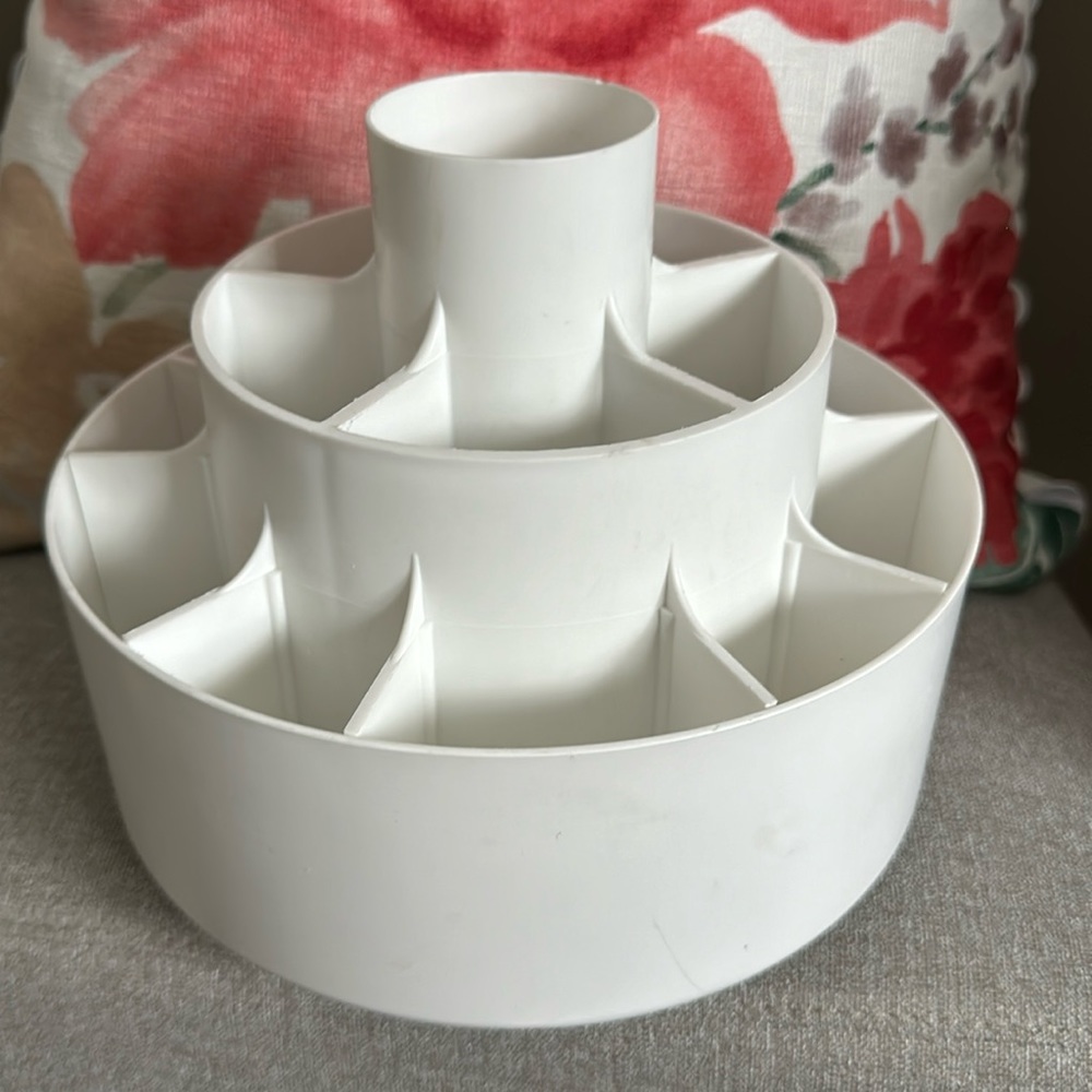 Retired Pampered Chef Utensil Rotating Carousel Caddy Turnabout Organizer #2170